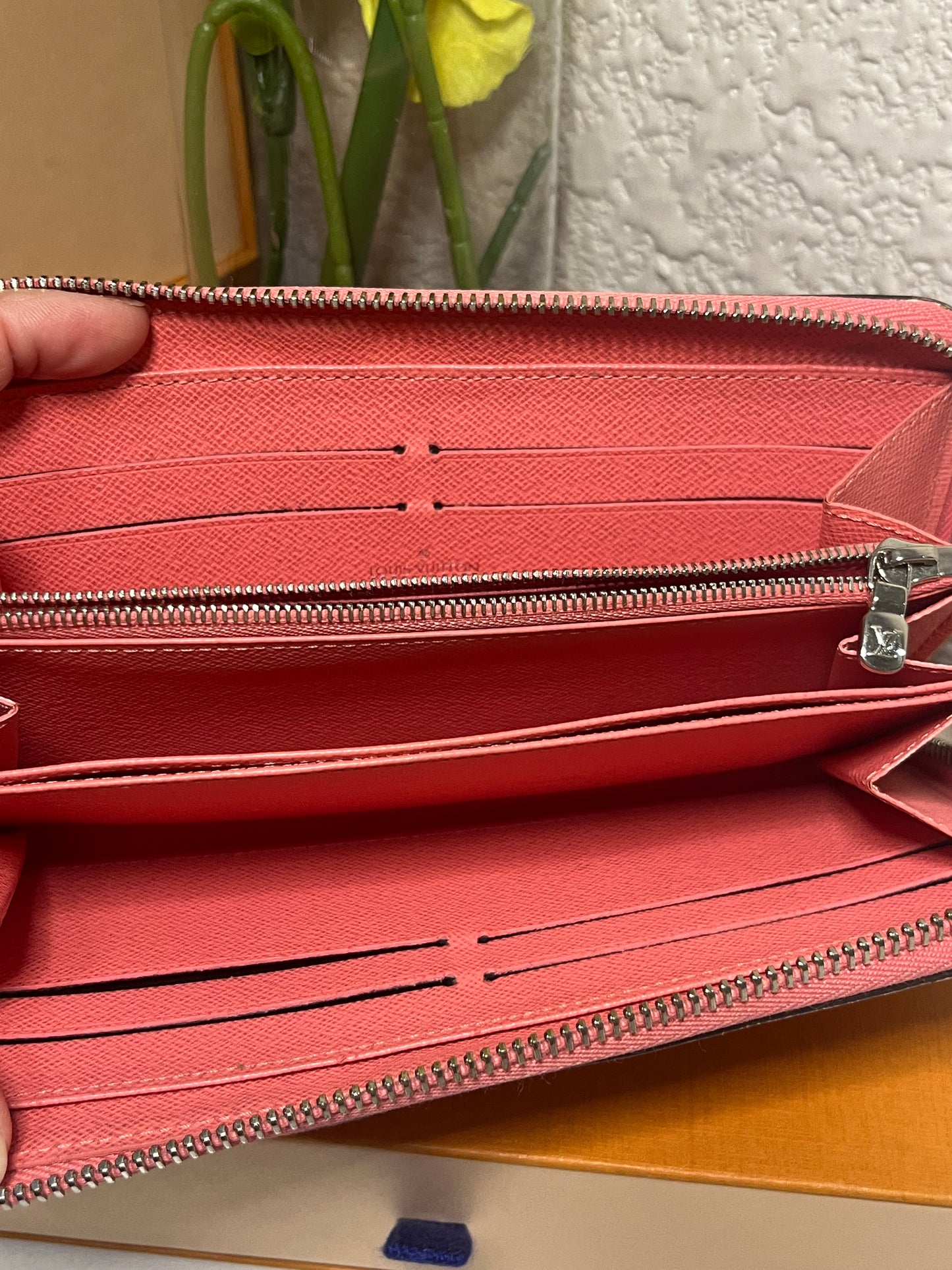 Louis Vuitton Zippy Wallet