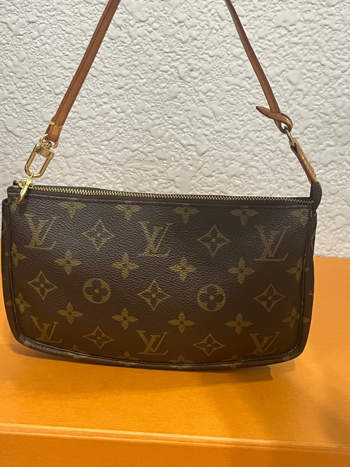 Pochette Accessories