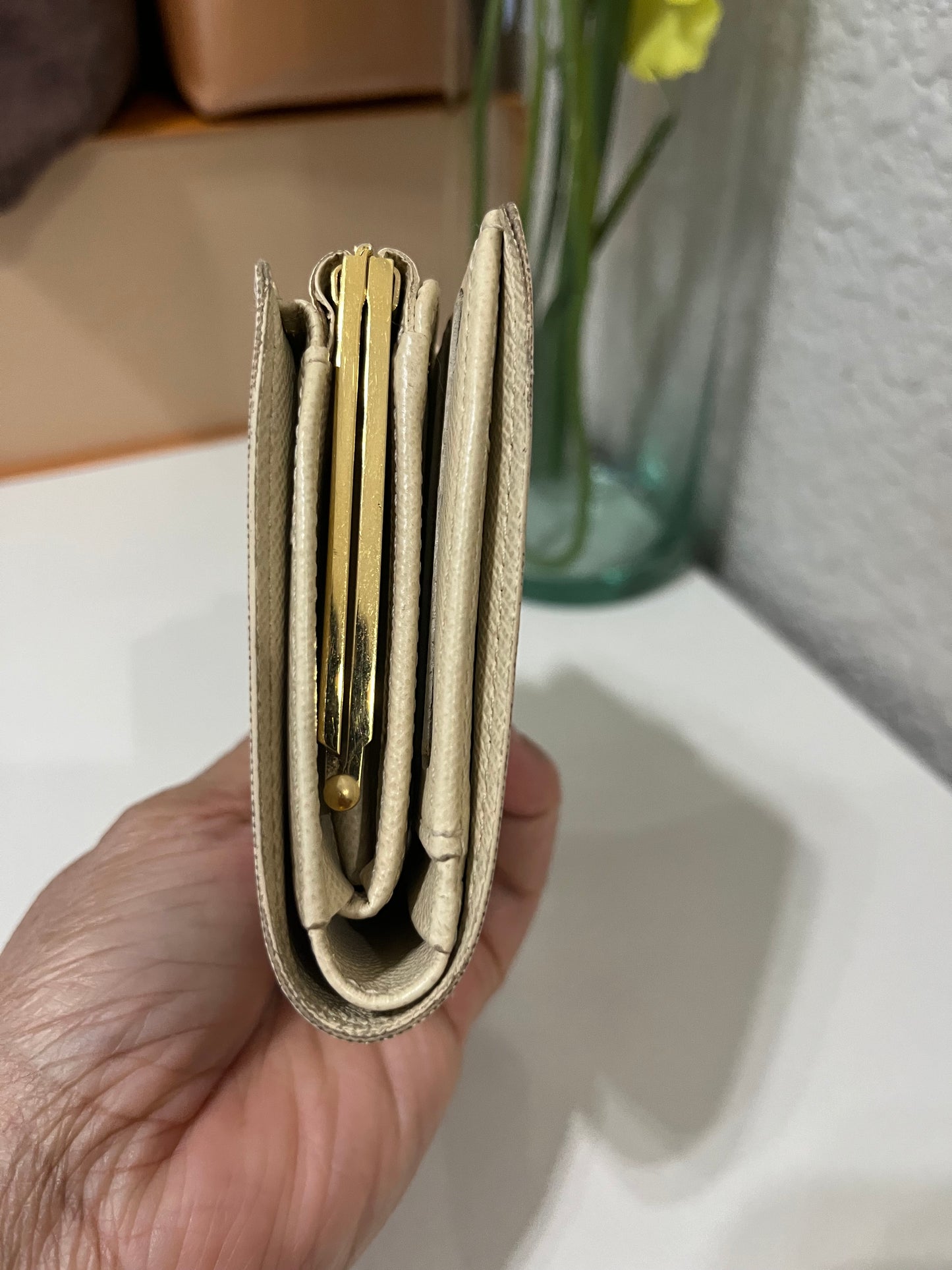 Kiss Lock LV Wallet