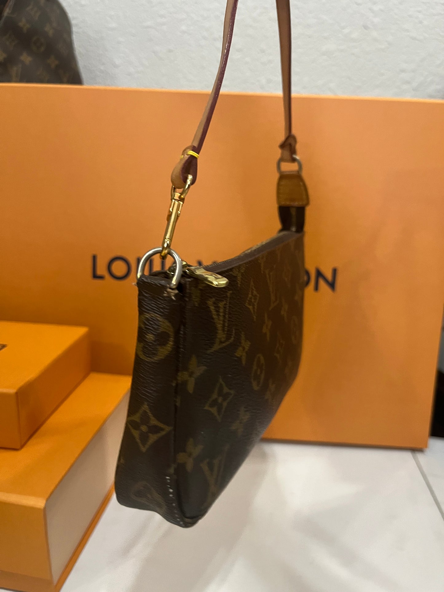 Pochette Accessories