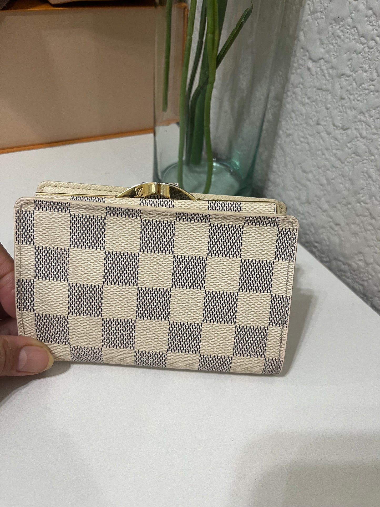 Kiss Lock LV Wallet