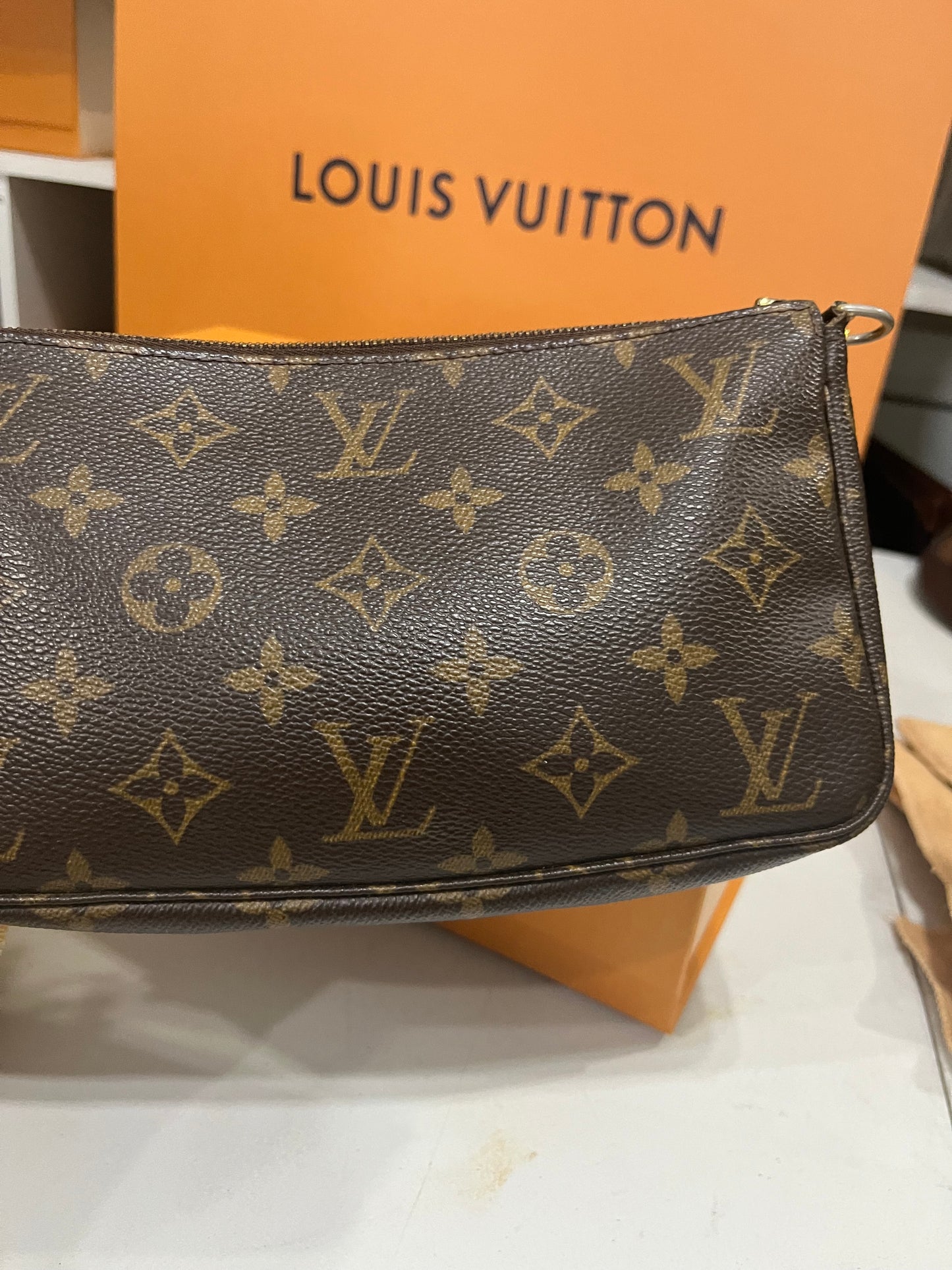 Pochette Accessories
