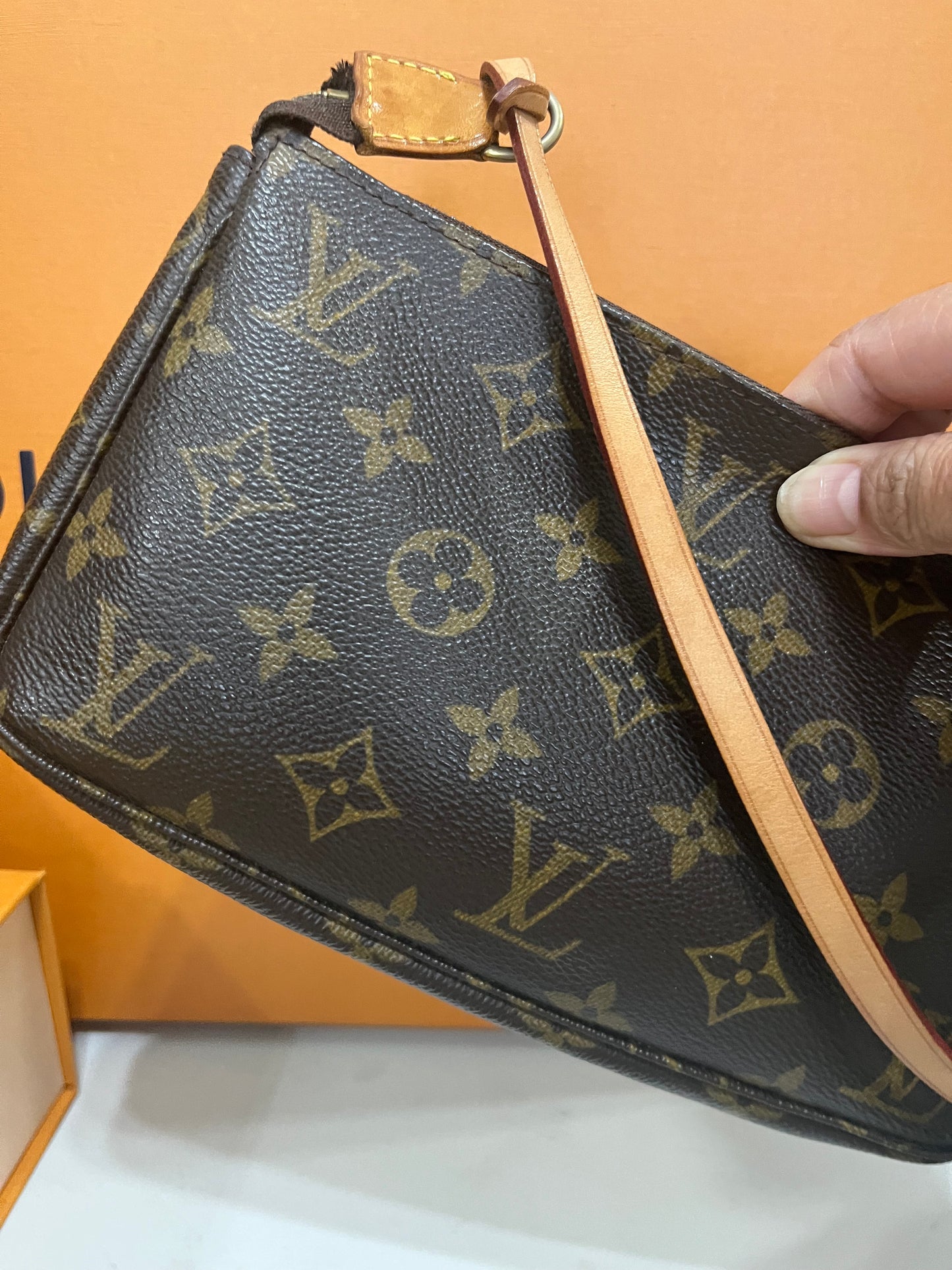 Pochette Accessories