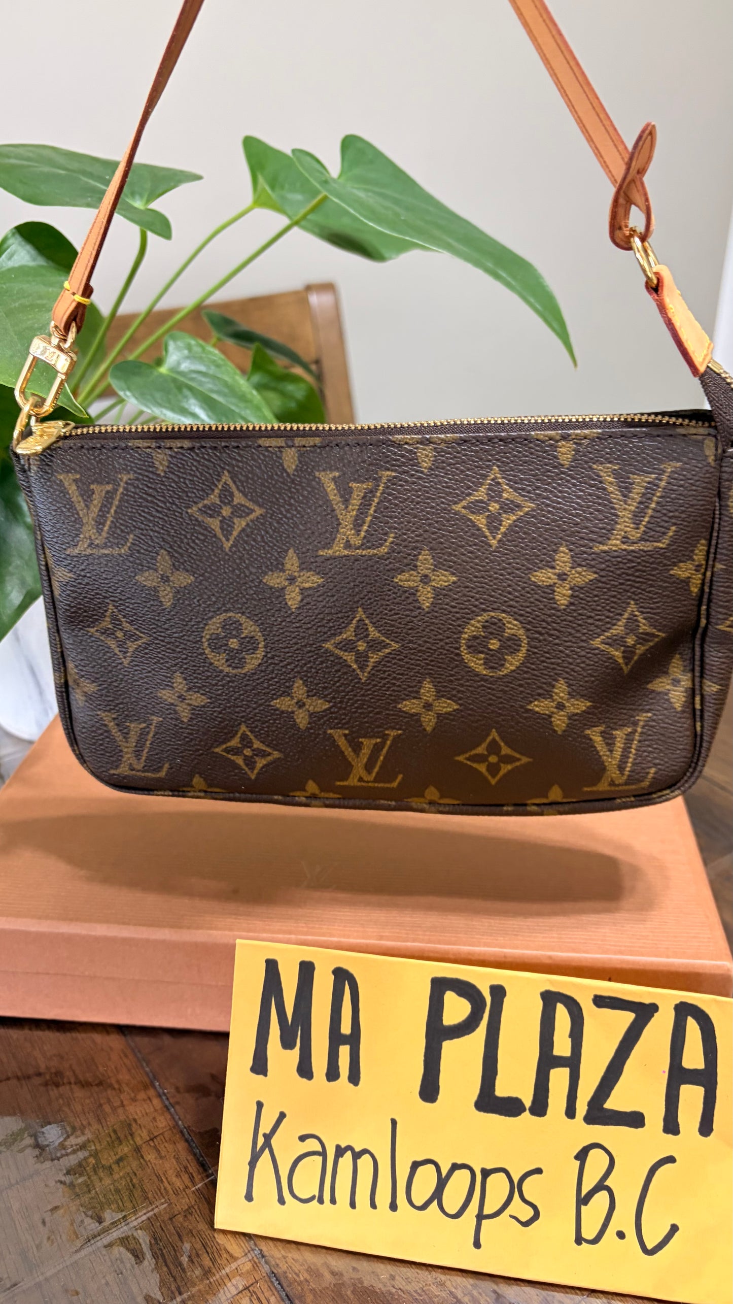 Pochette Accessories