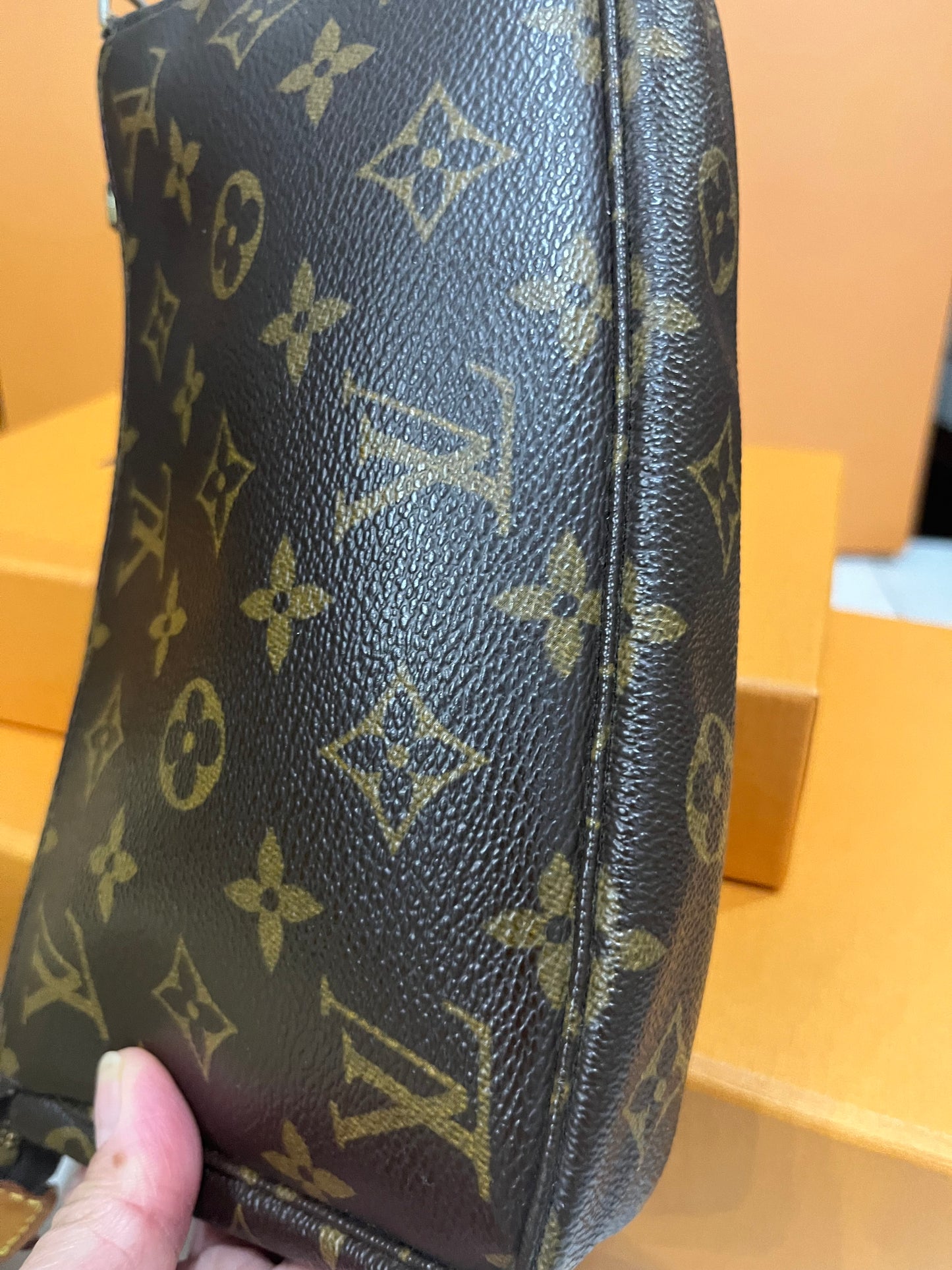 Pochette Accessories