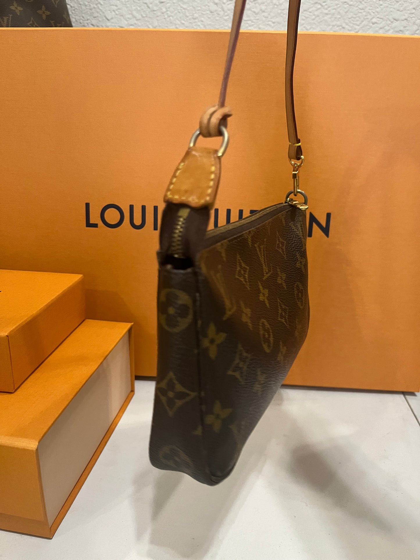 Pochette Accessories