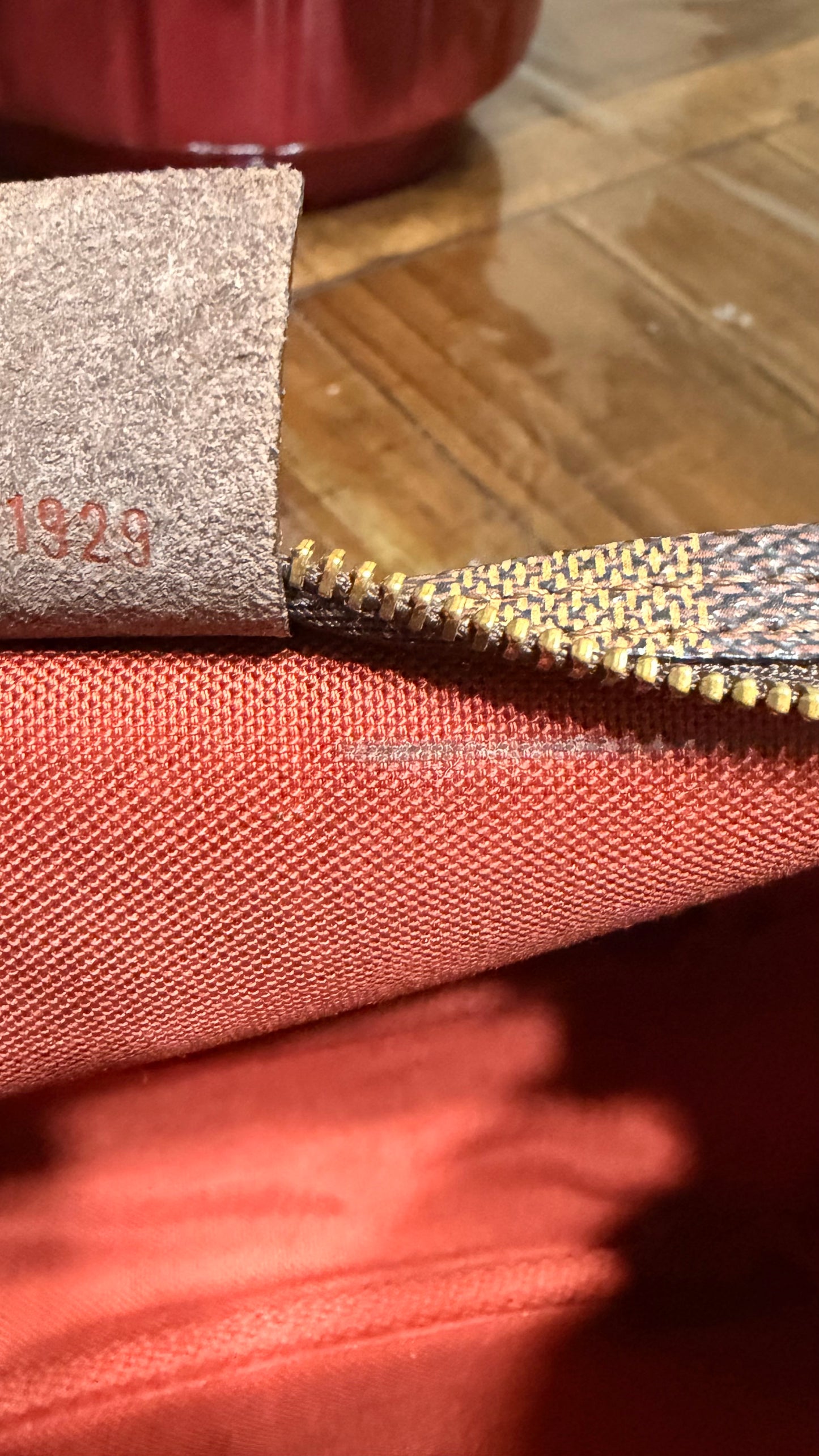 Damier Ebene Trousse