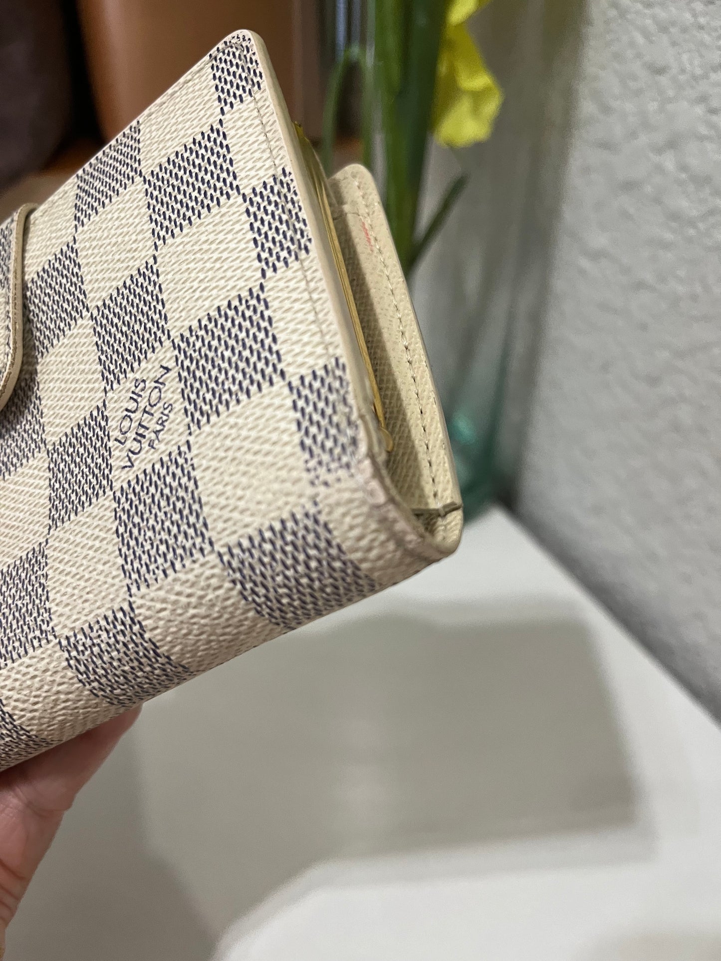 Kiss Lock LV Wallet