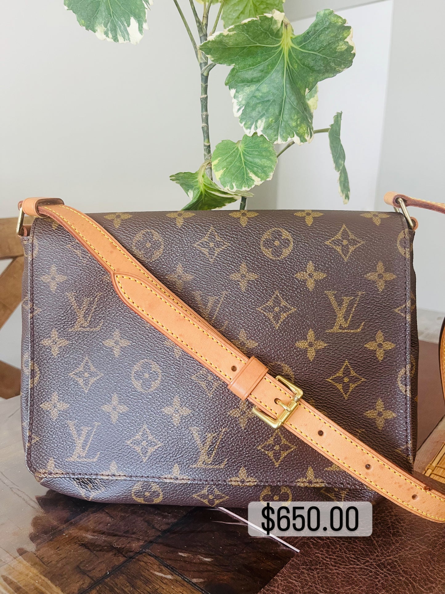 Musette Tango in Monogram