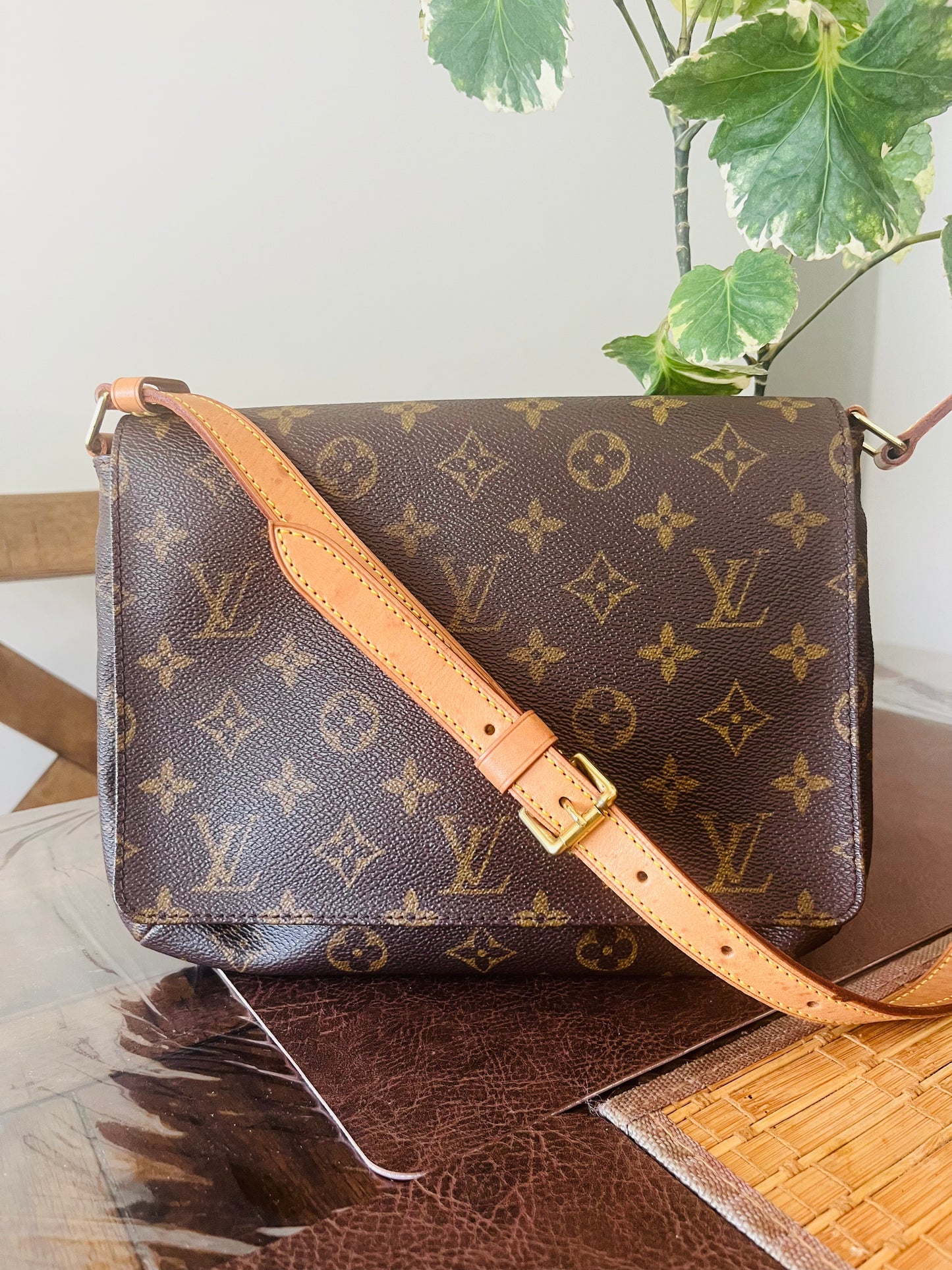 Musette Tango in Monogram