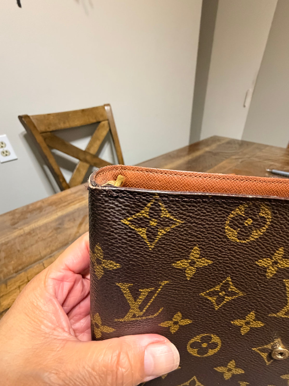 LV Agenda MM in Monogram