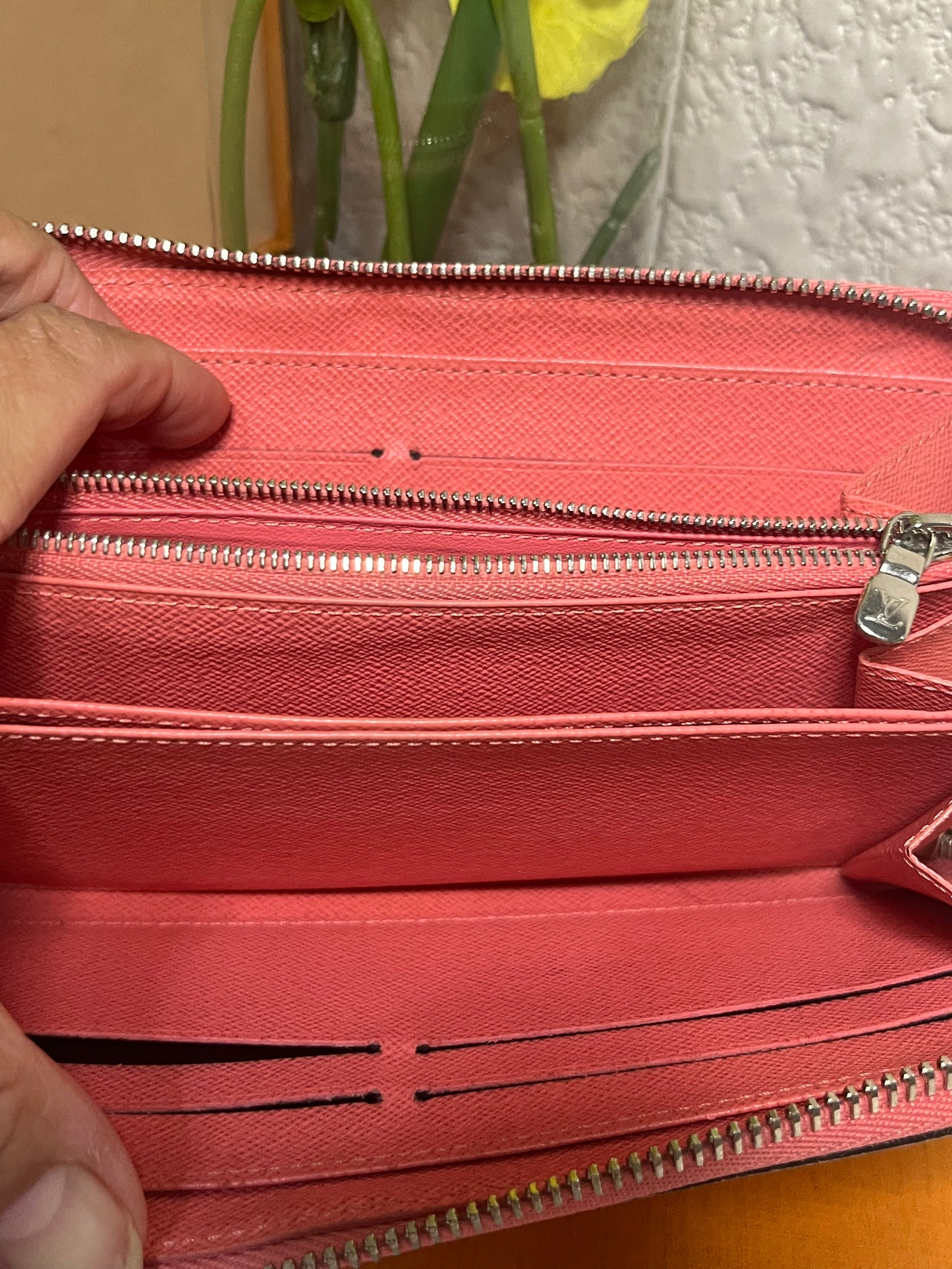 Louis Vuitton Zippy Wallet
