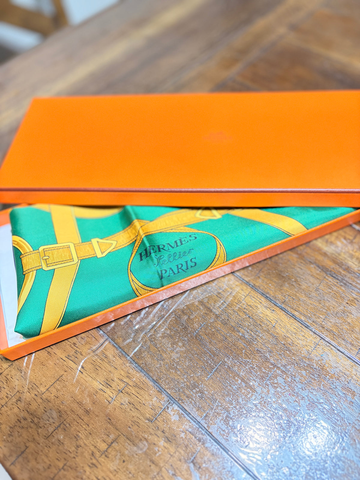 Hermes’ Scarf