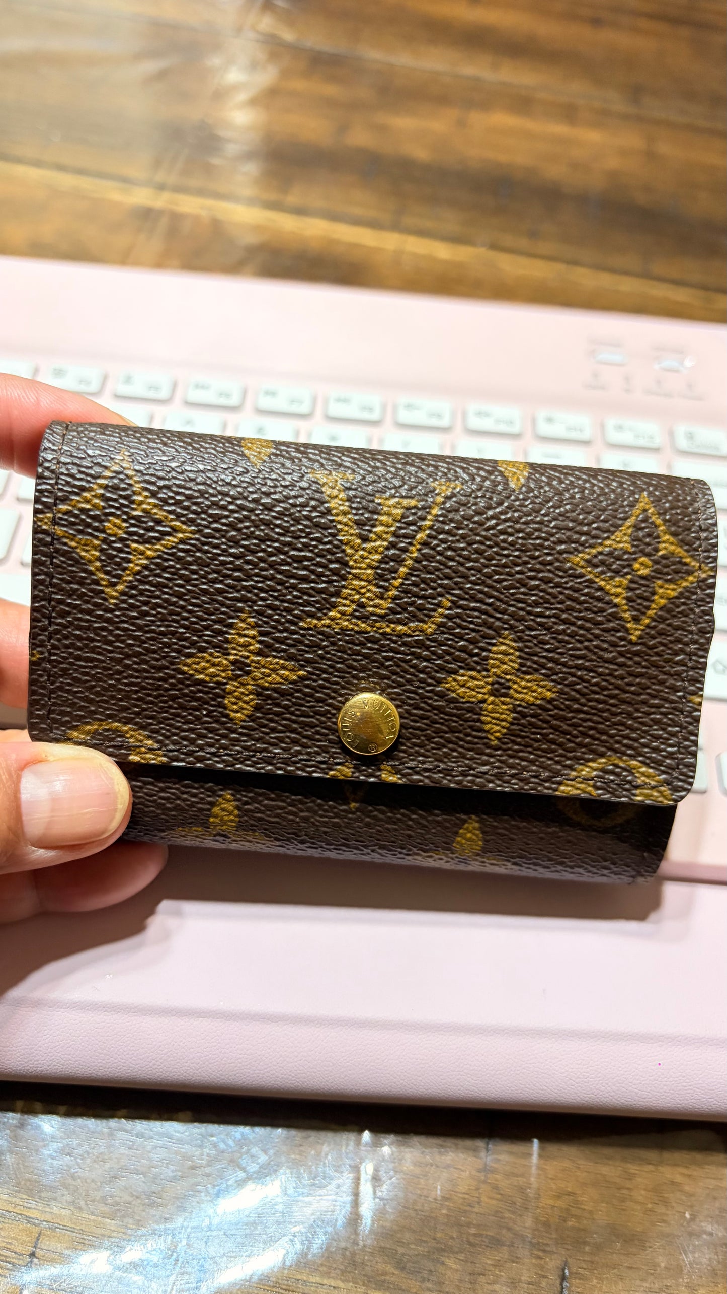 Monogram Key Hokder