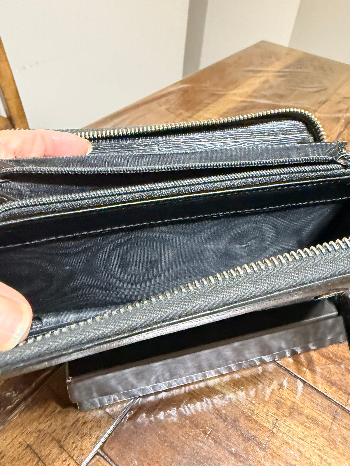 GG Zippy Wallet