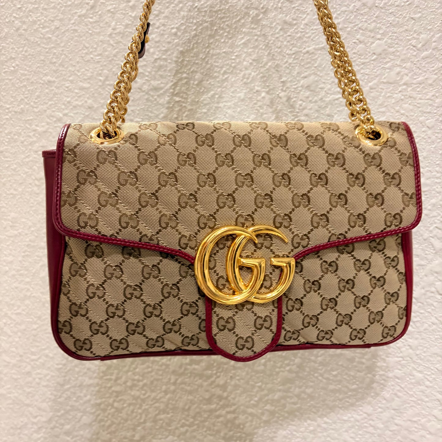 GG Canvas Marmont MM Crossbody/Shoulder bag