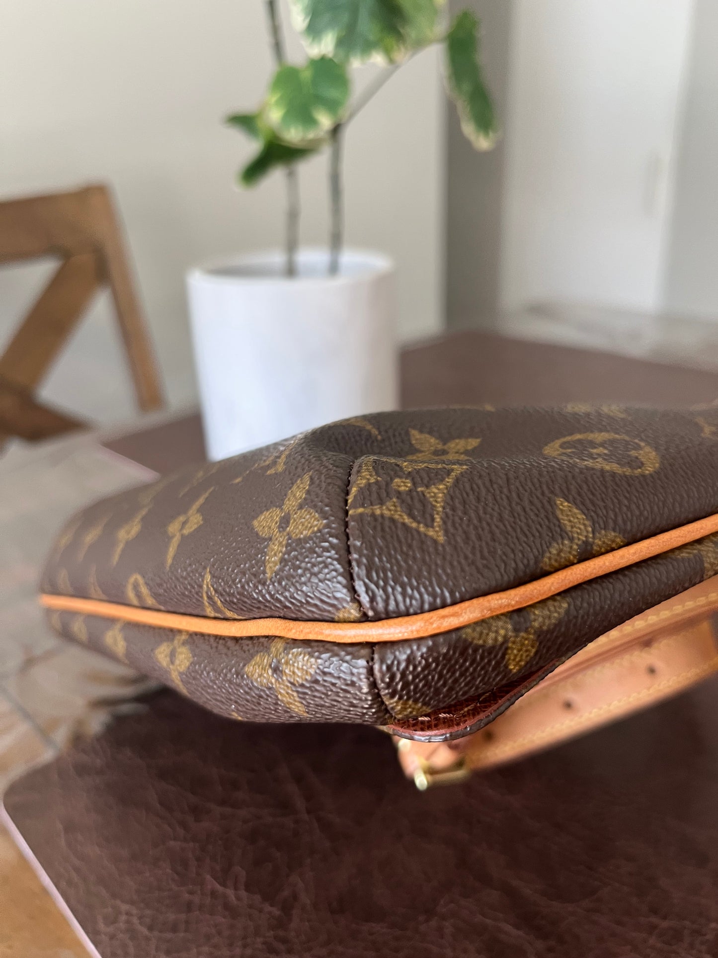 Musette Tango in Monogram