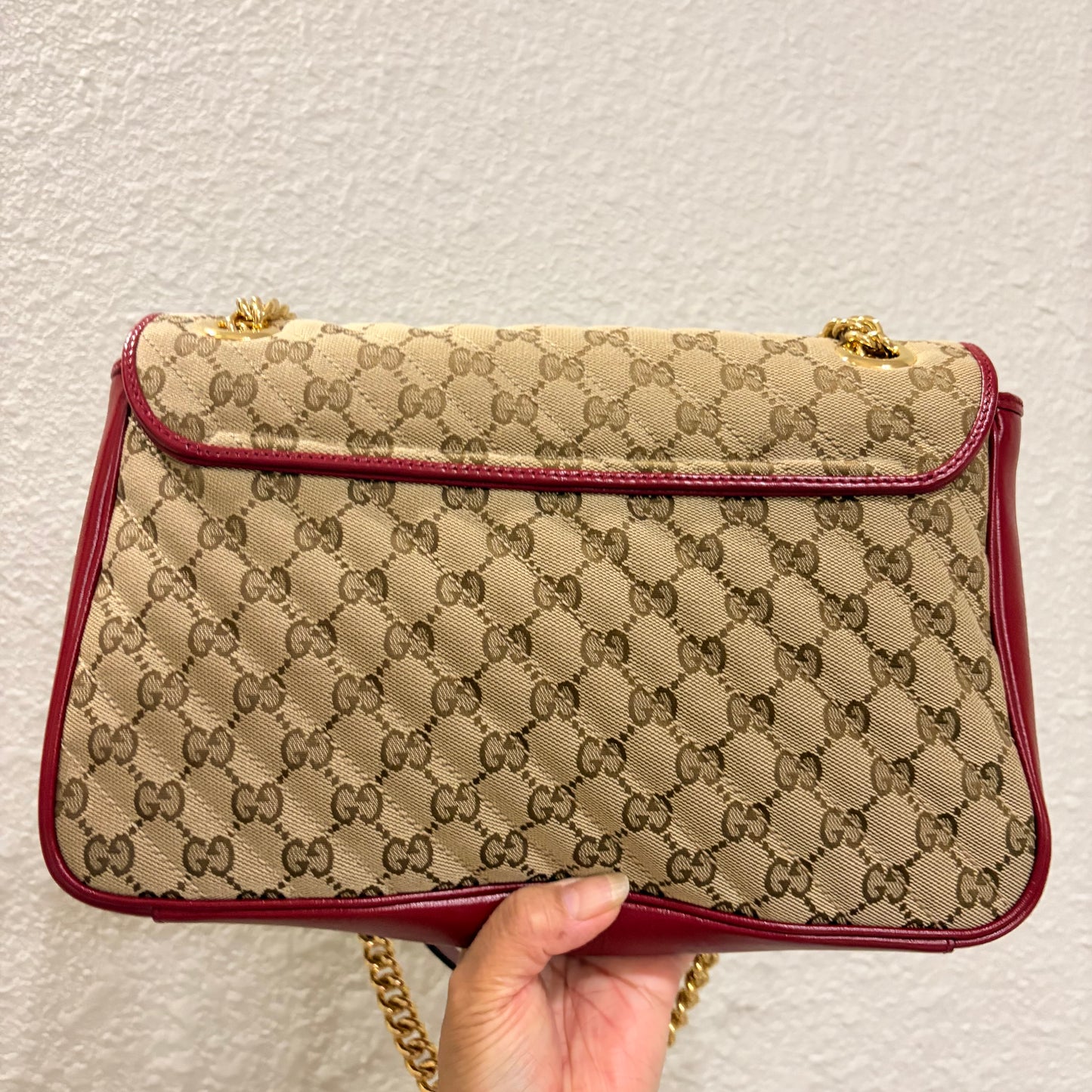 GG Canvas Marmont MM Crossbody/Shoulder bag