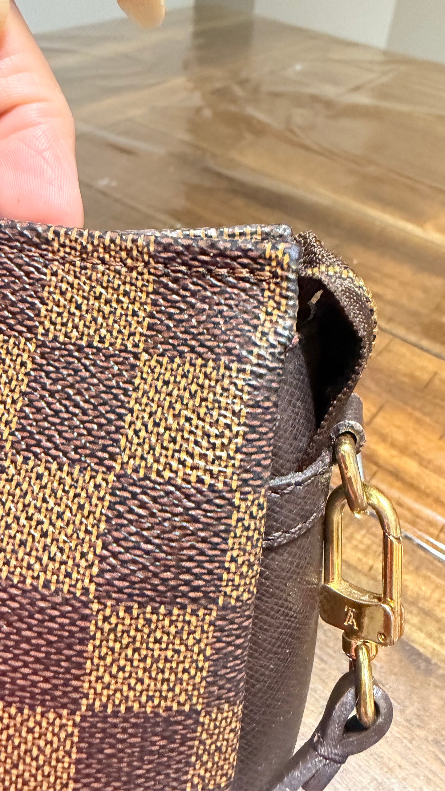 Damier Ebene Trousse