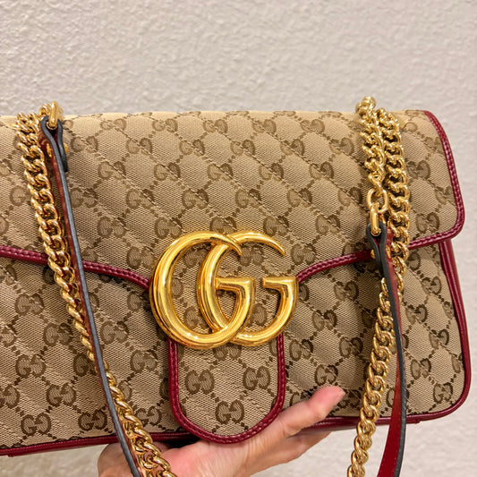 GG Canvas Marmont MM Crossbody/Shoulder bag