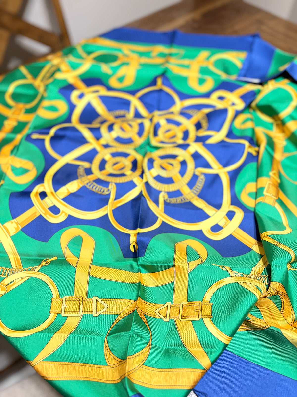 Hermes’ Scarf
