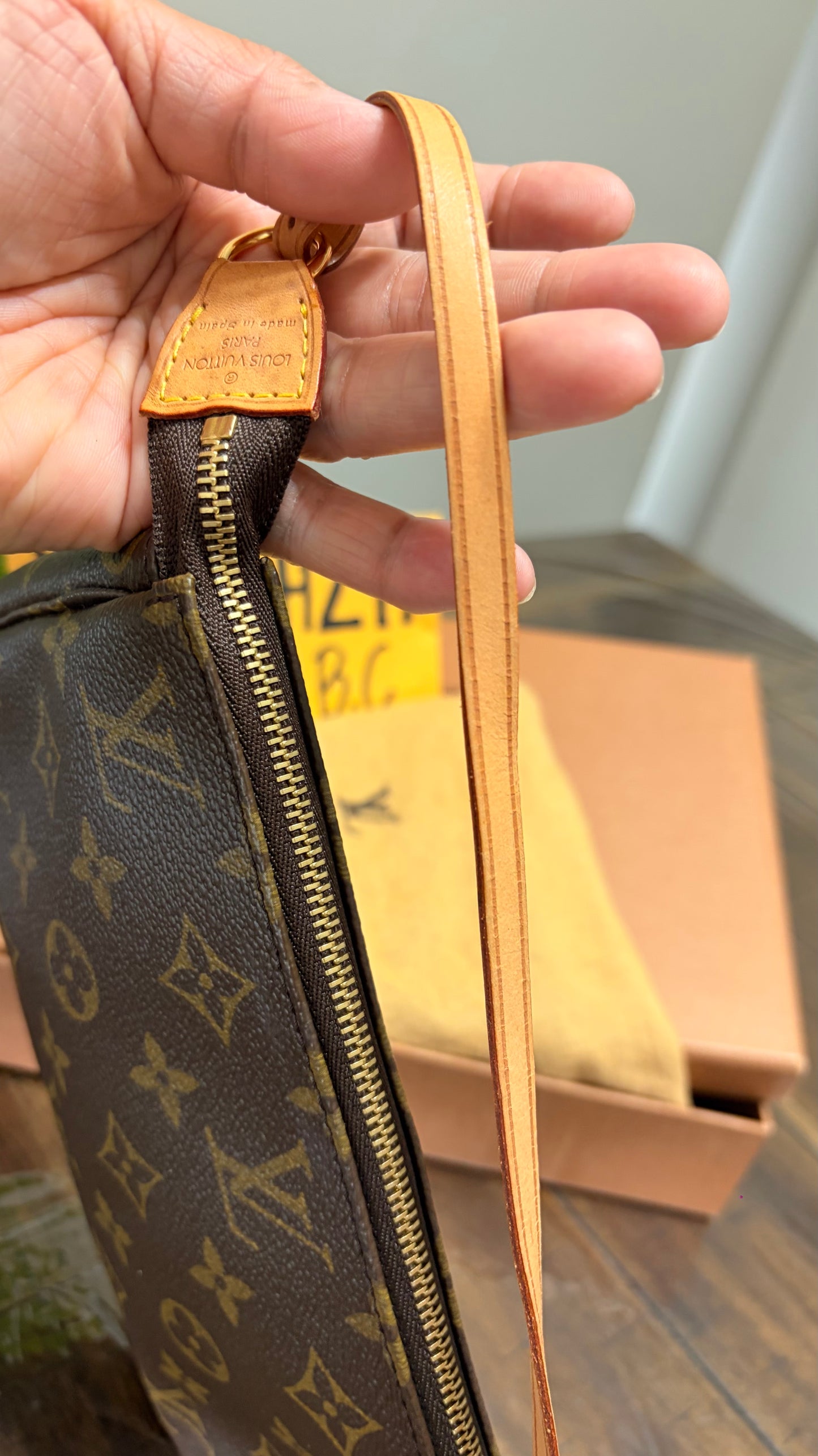 Pochette Accessories