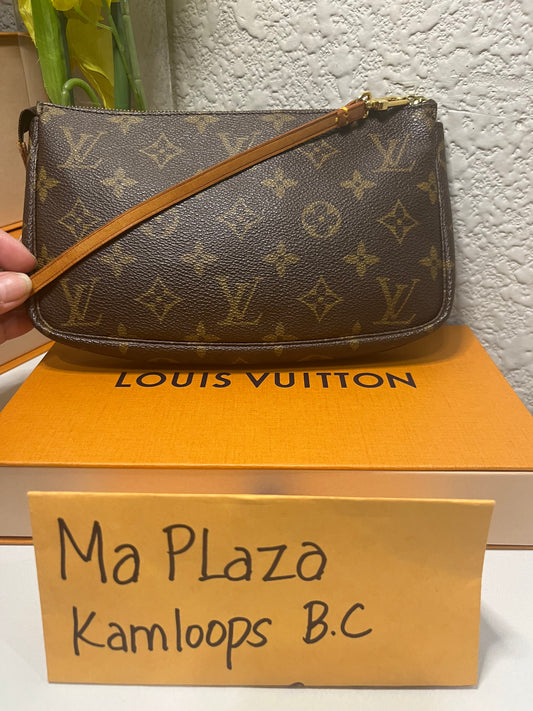 Pochette Accessories