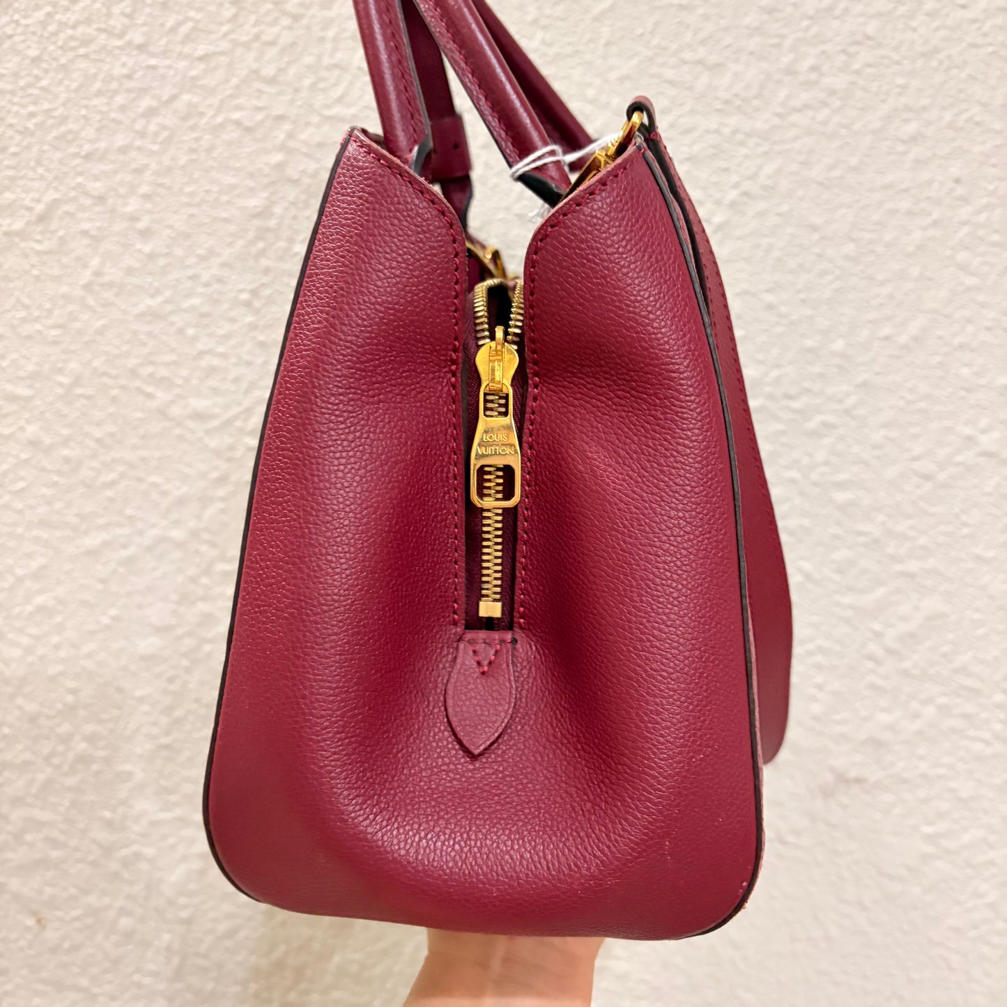 Red Montaigne Empriente