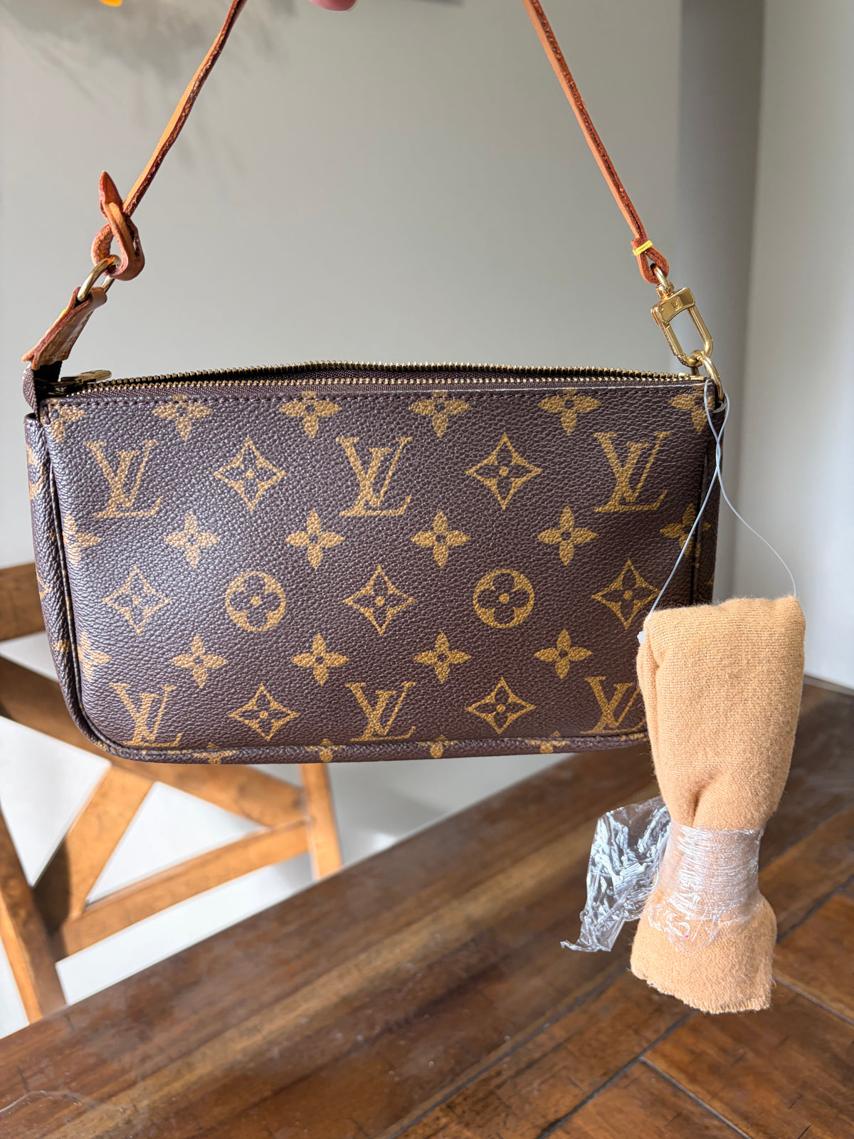 Pochette Accessories