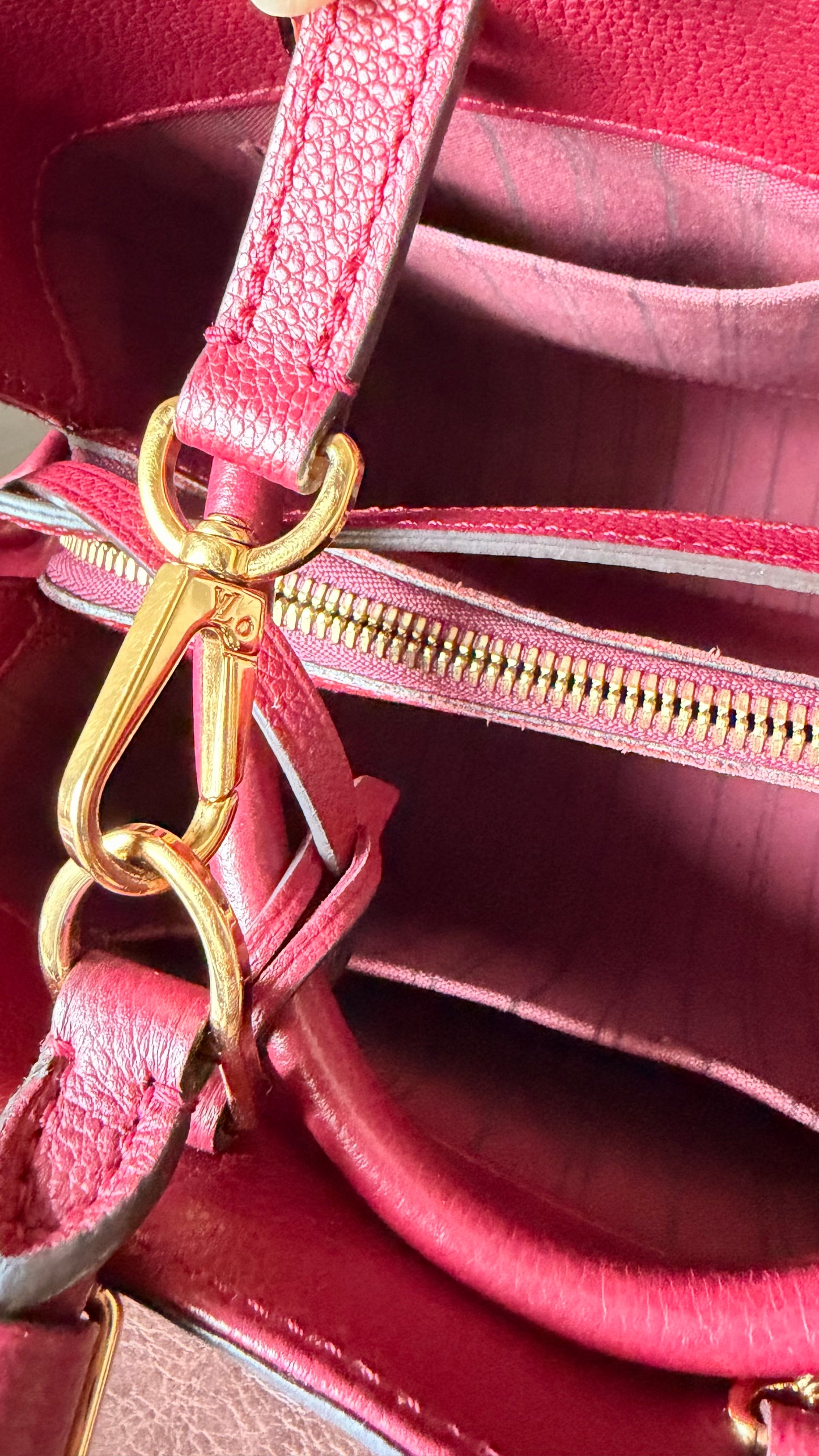 Red Montaigne Empriente