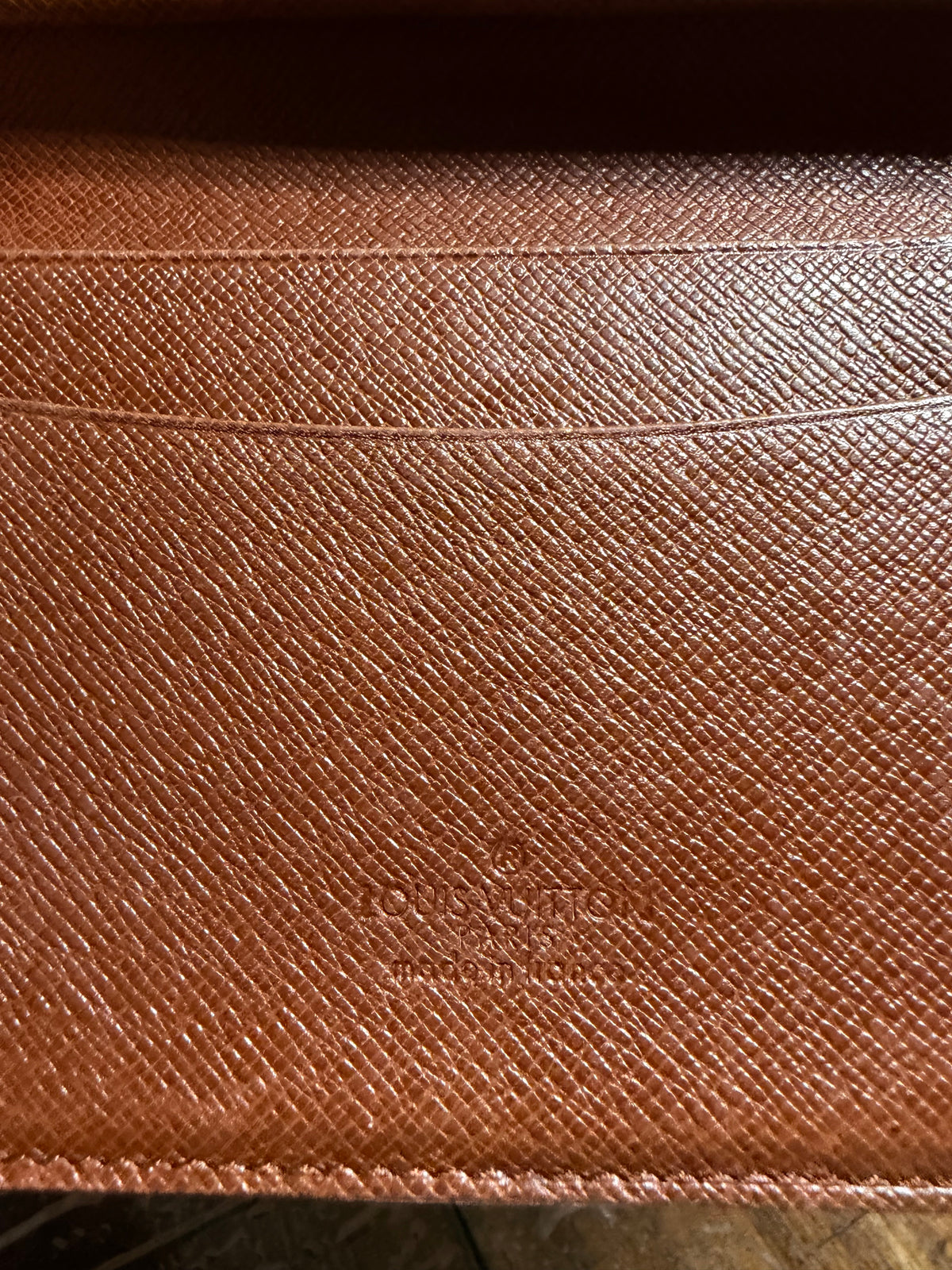LV Men’s Wallet (Vintage)