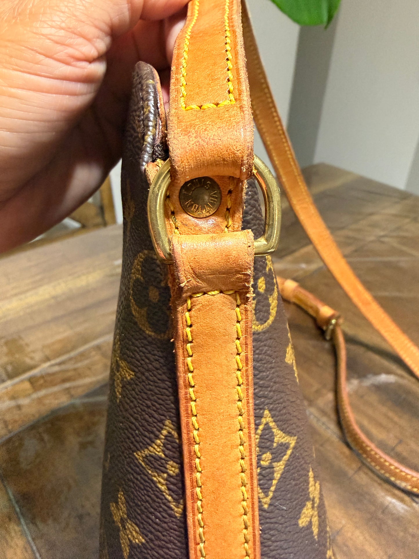 Drouot Crossbody Monogram