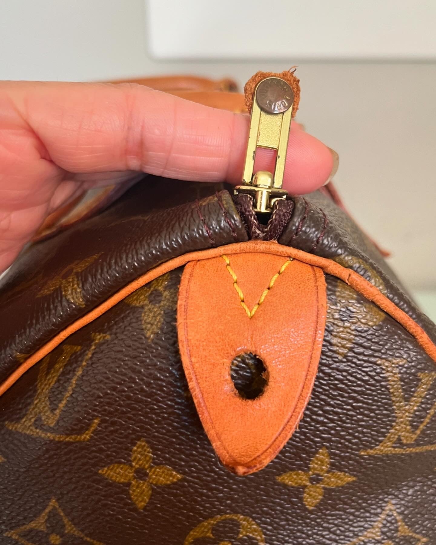 LUIS VUITTON SPEEDY 30