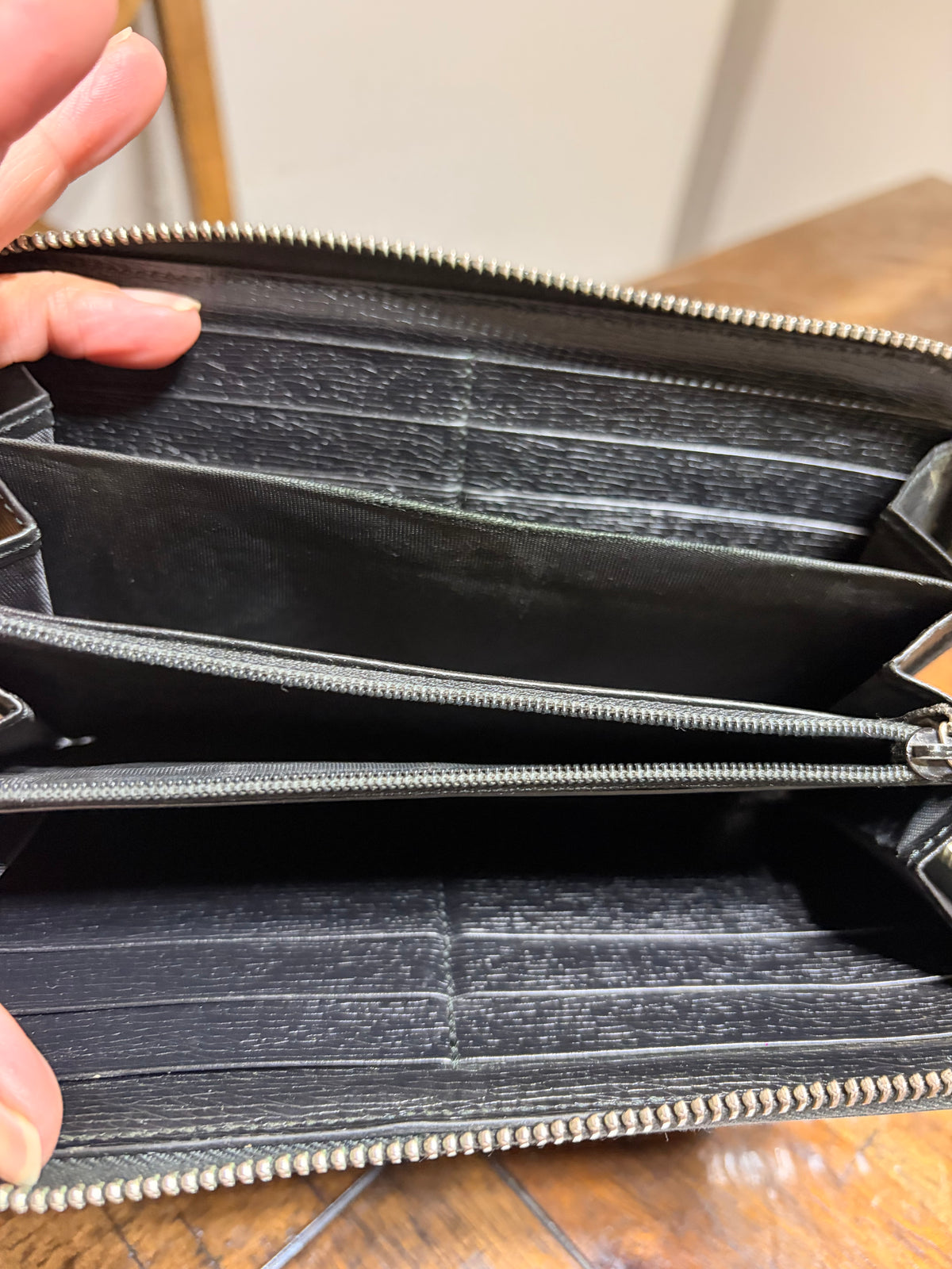 GG Zippy Wallet