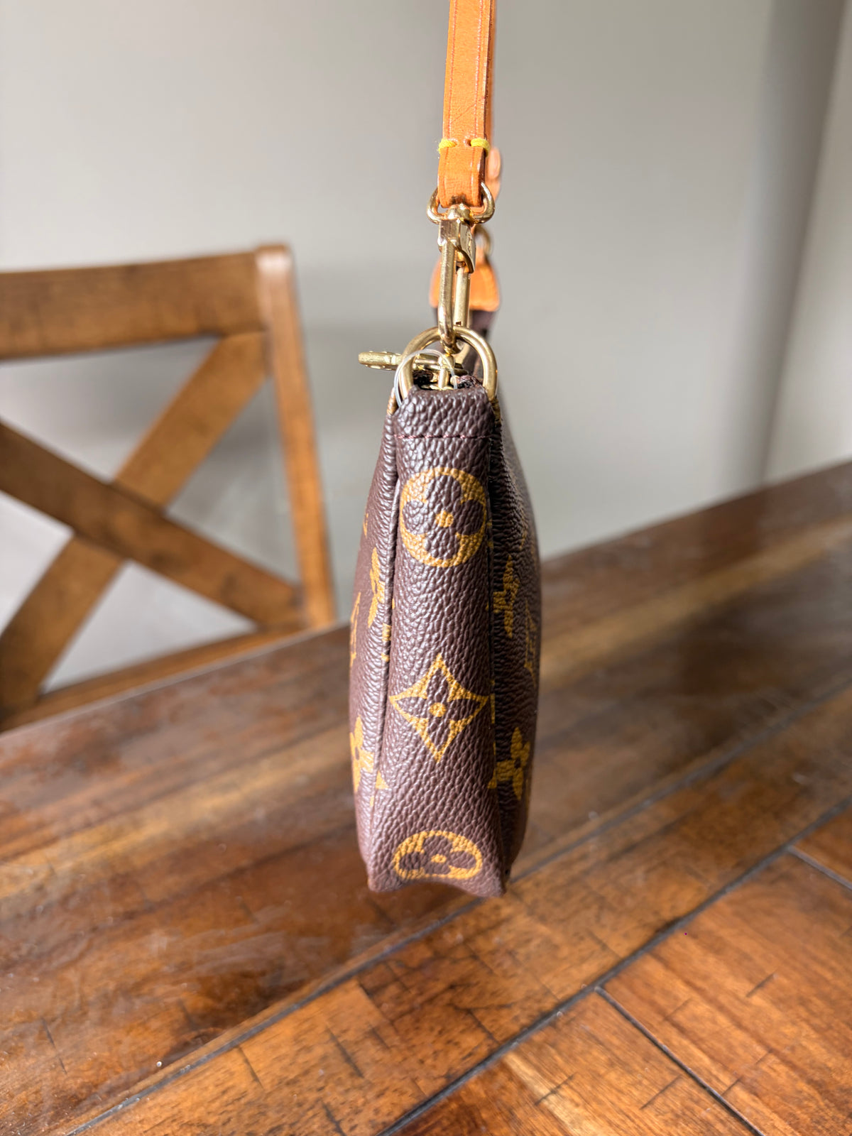 Pochette Accessories