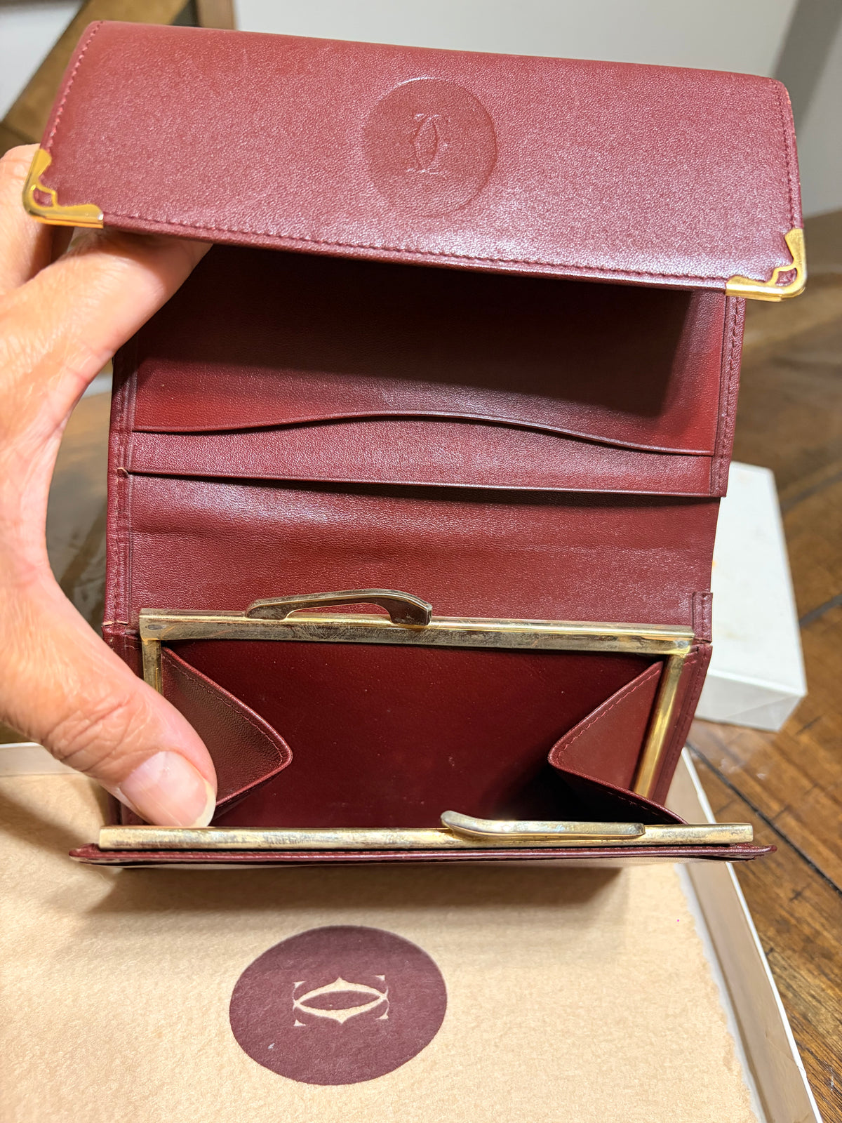 Must de Cartier Burgundy 1990 Vintage