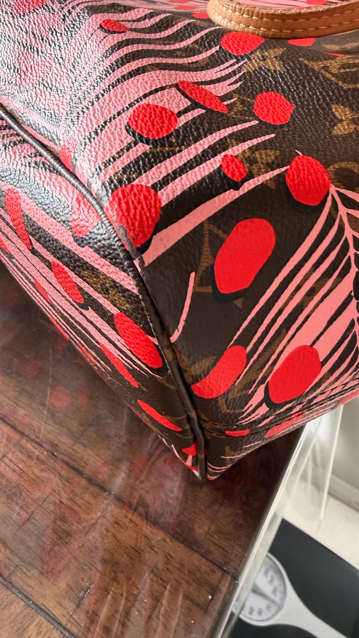 Neverfull Limited Edition Jungle Dot MM