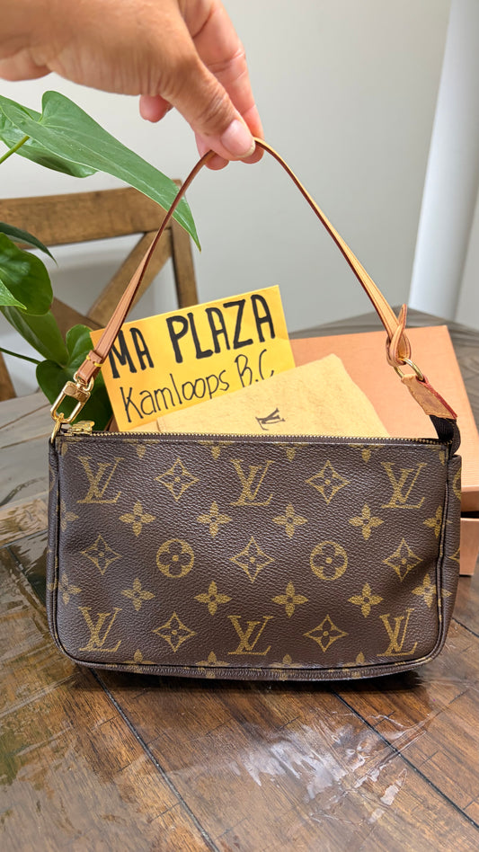 Pochette Accessories