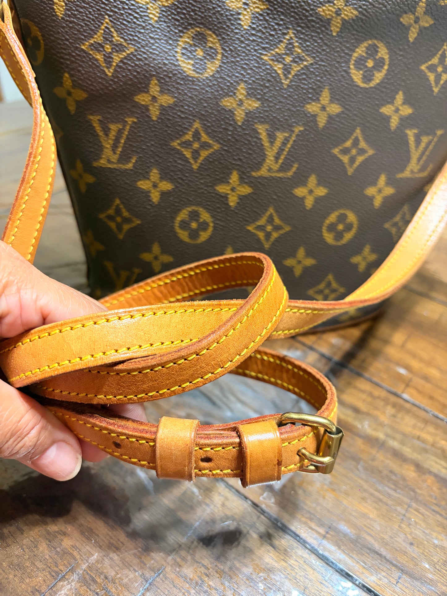 Drouot Crossbody Monogram