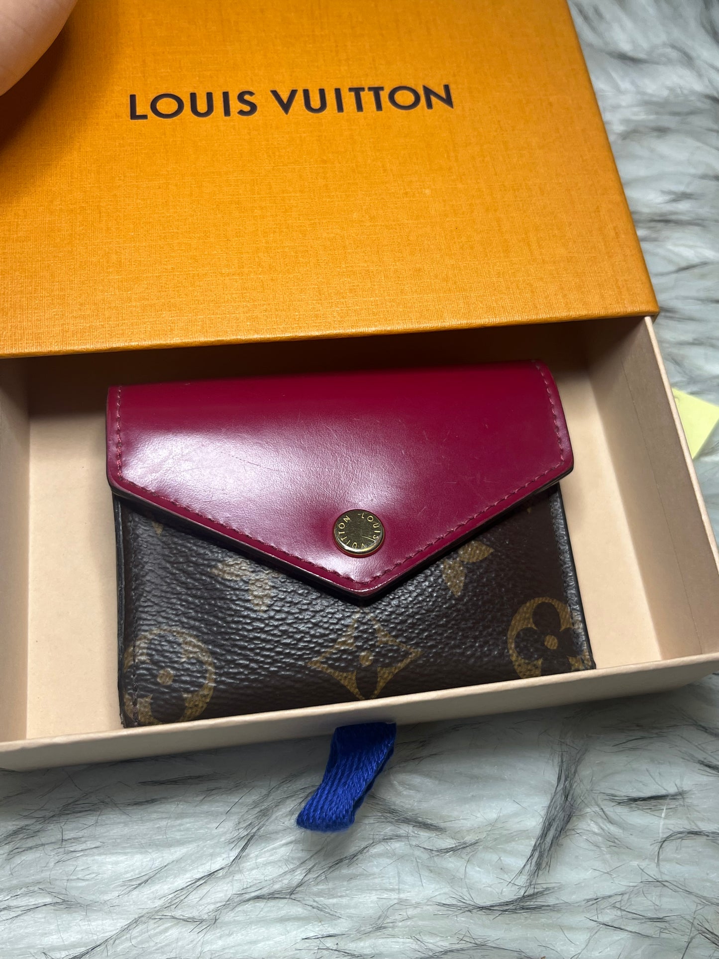 Zoe Wallet in Fuchsia