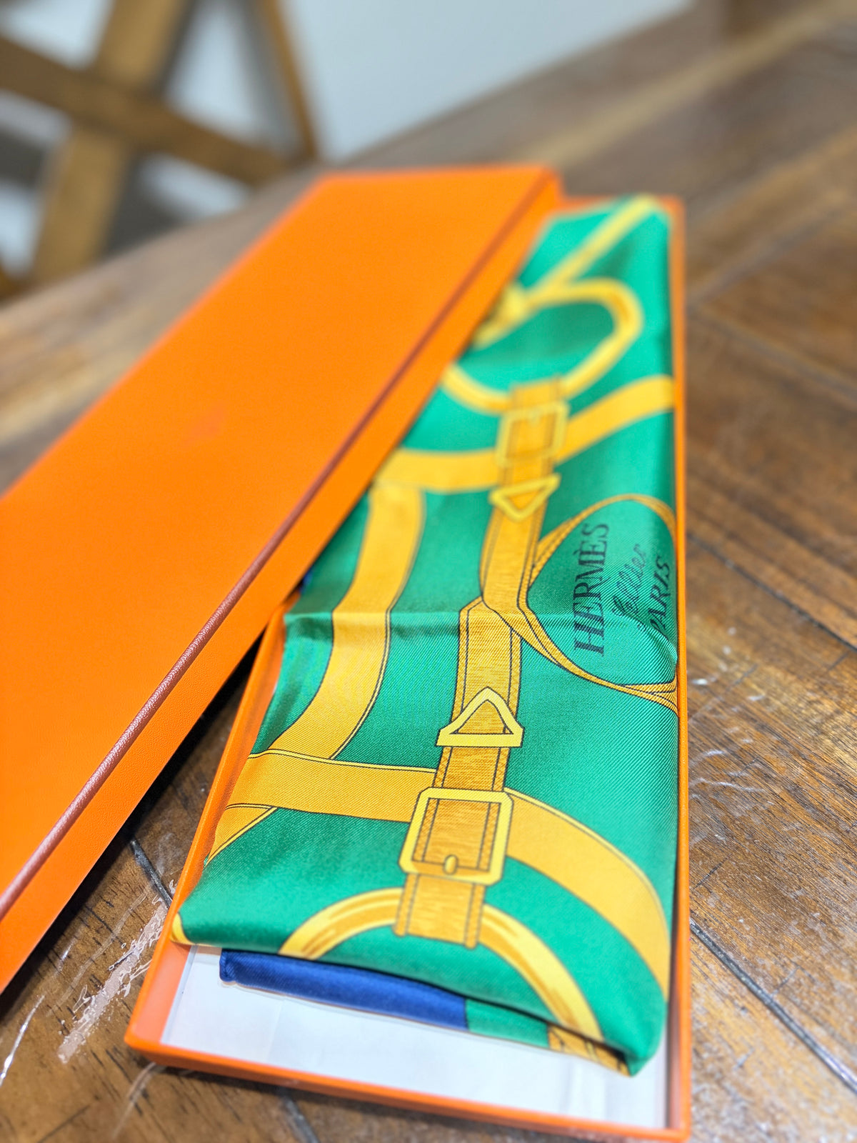 Hermes’ Scarf