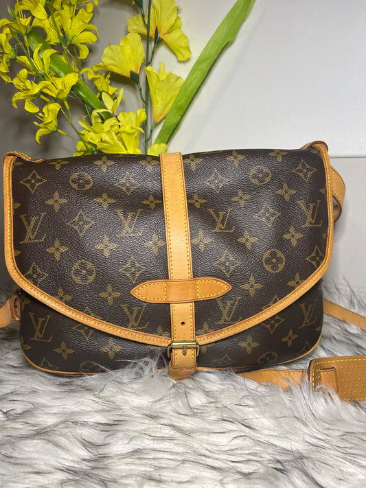 LOUIS VUITTON SAUMUR 30