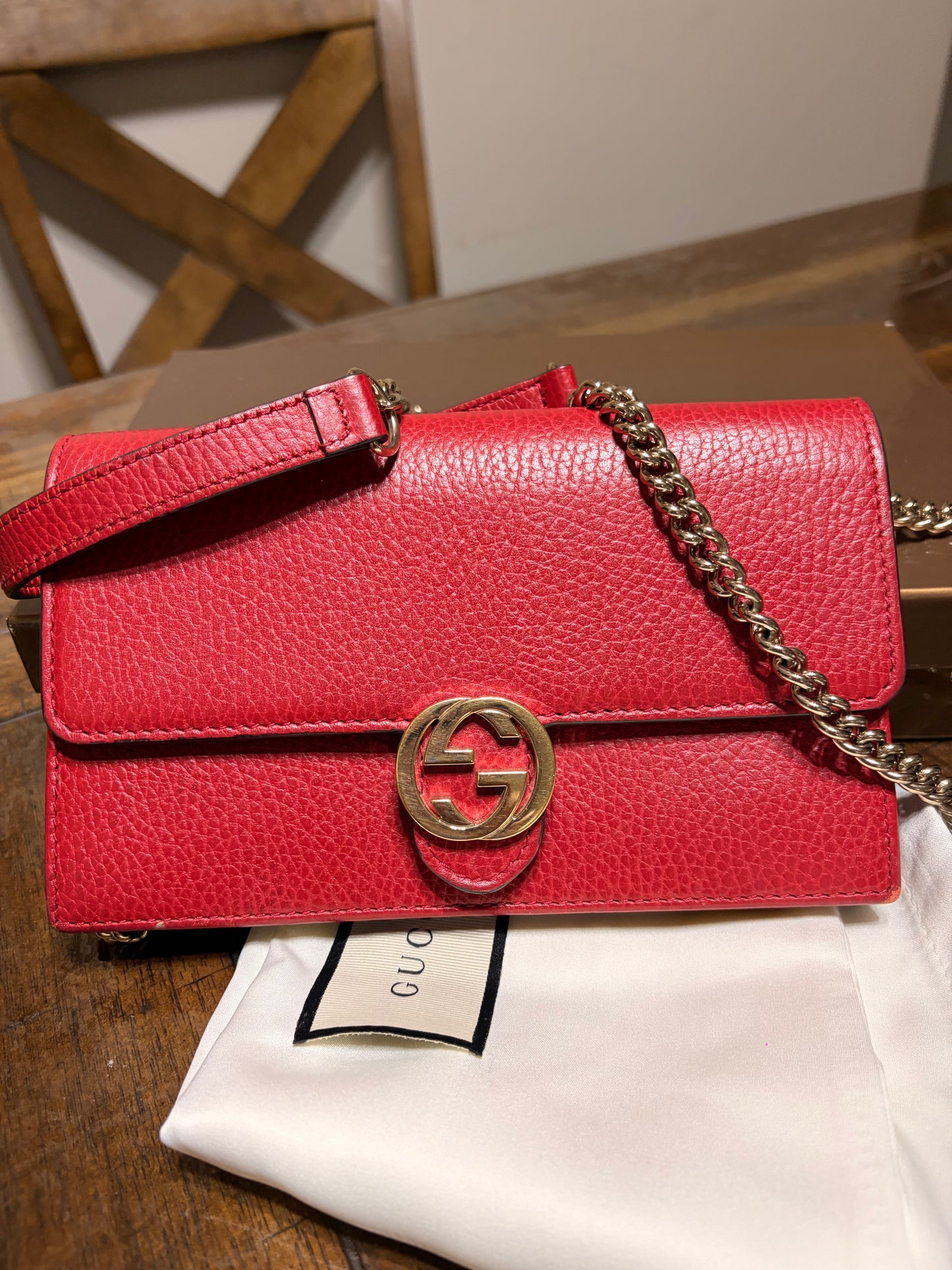 GG Interlocking Wallet On Chain