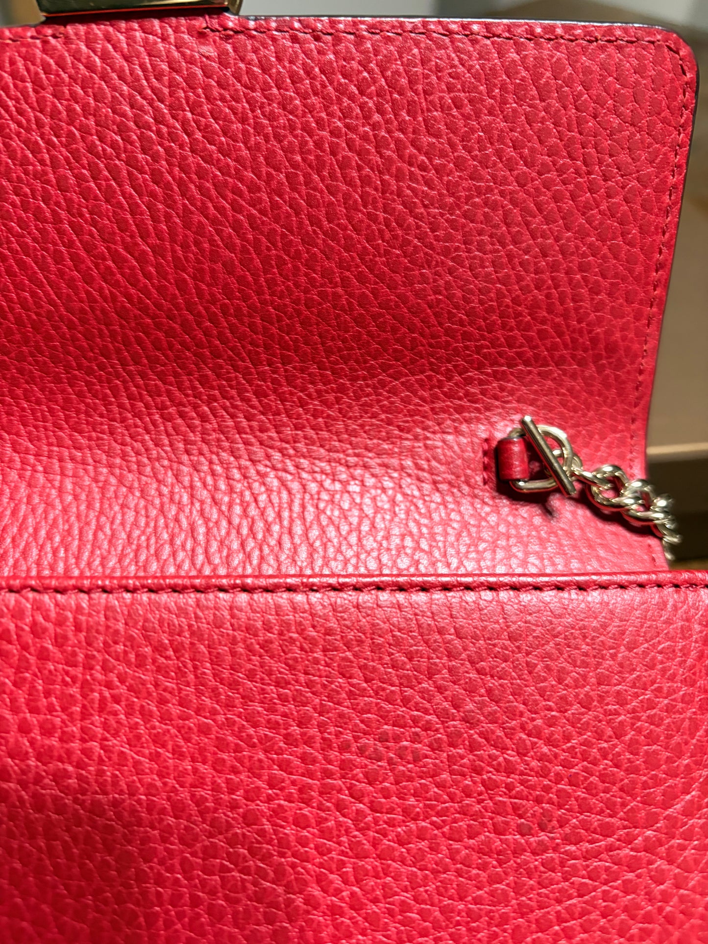 GG Interlocking Wallet On Chain