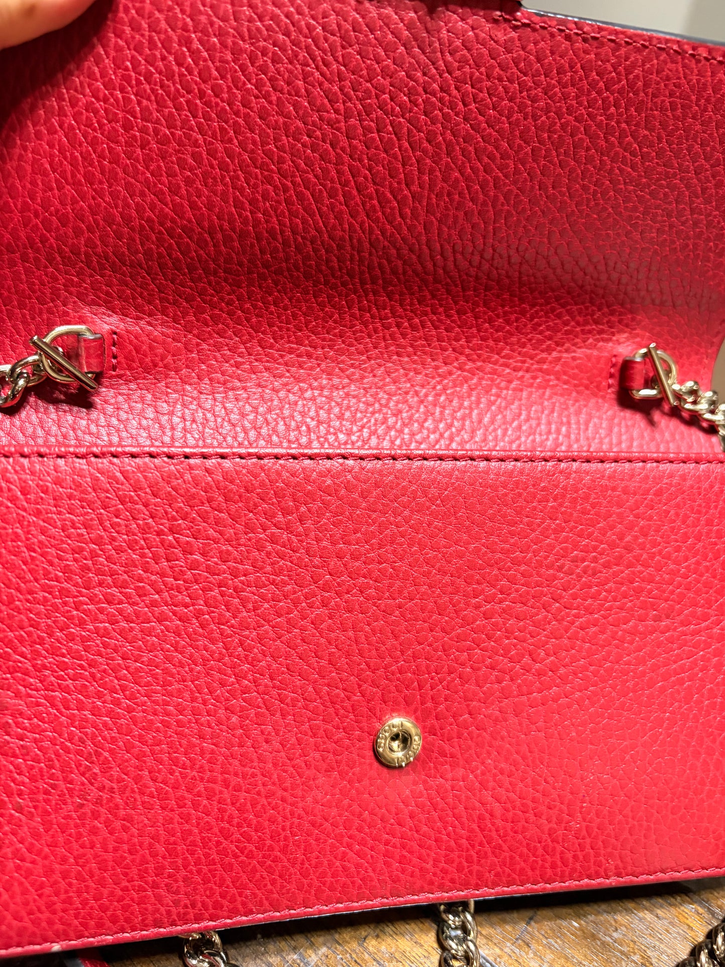 GG Interlocking Wallet On Chain