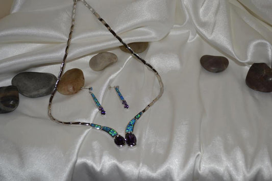 Necklace and earring